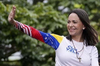 María Corina Machado celebrated the return of her political party to Caracas