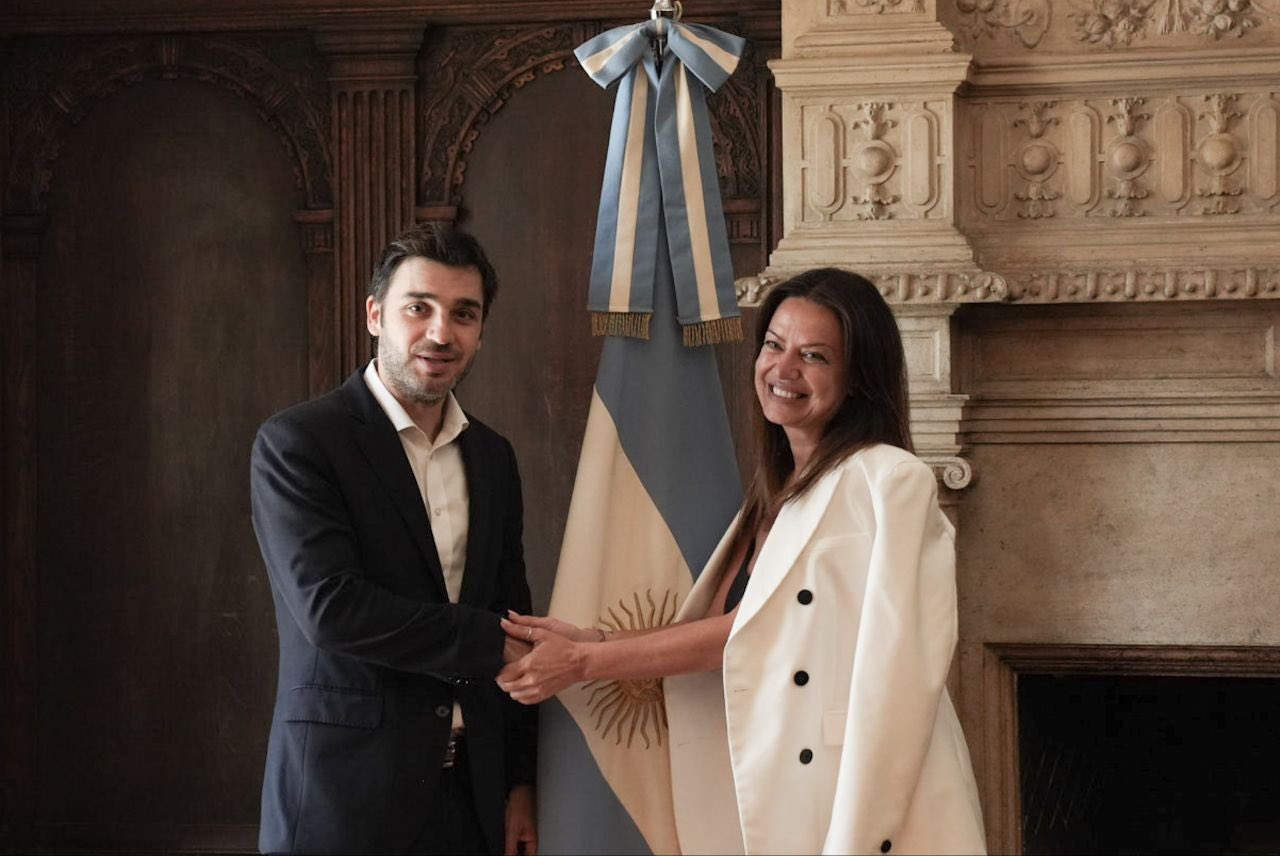 Sandra Pettovello junto a Nacho Torres.