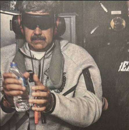 El ex dictador Nicolás Maduro siendo detenido por el delta team