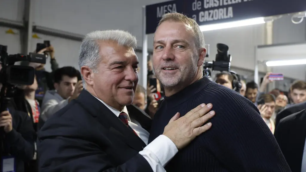 Laporta quiere extender el contrato de Flick hasta 2028