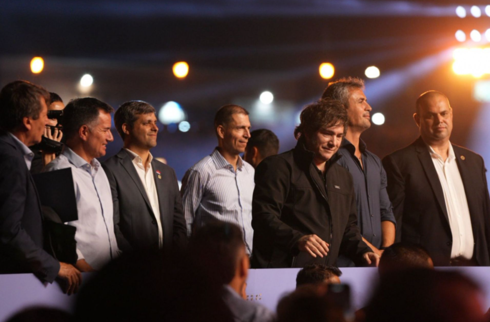 Federico Zarate acompañó desde el palco al Presidente Javier Milei en su visita a Jesús María