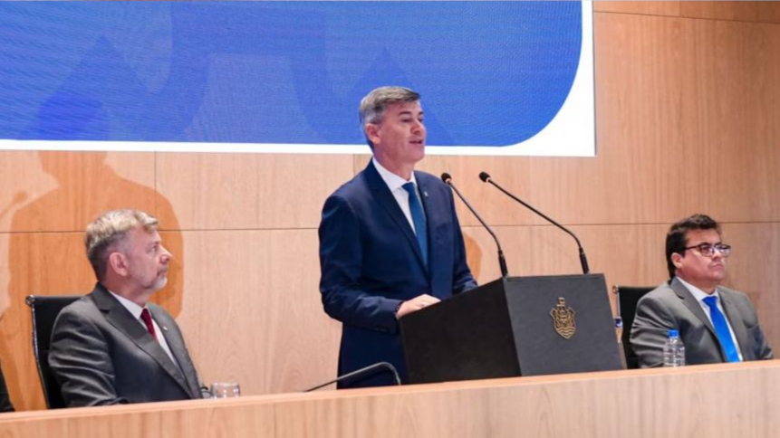 El discurso oficialista contrastó con la realidad de una infraestructura urbana mal ejecutada, y sin pensar en lo que los cordobeses realmente necesitan.