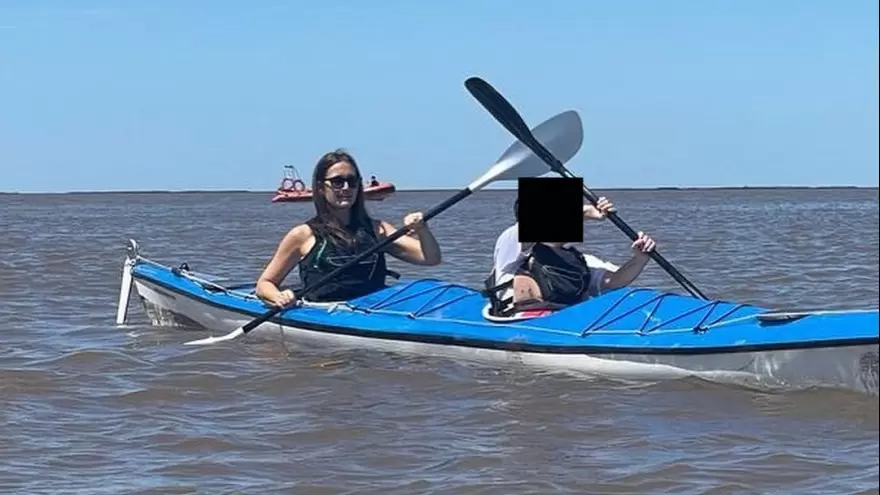 Axel Kicillof y su esposa en la Isla Martín García.