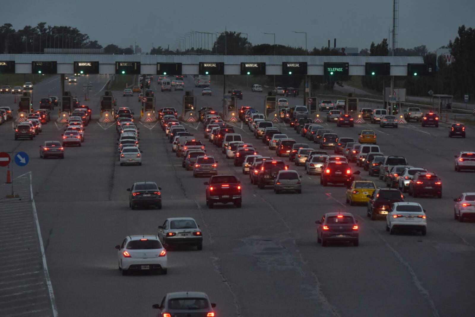 El valor del pago manual en cabina sufrirá un incremento del 50% pasando de $2.000 a $3.000 para desalentar el uso de dinero efectivo.