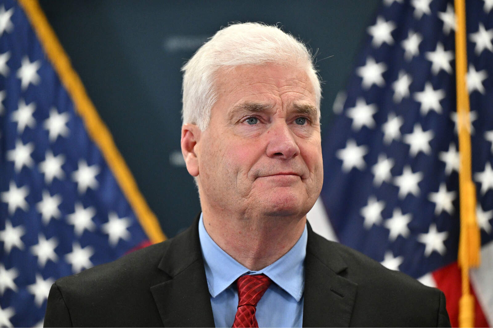 El representante republicano Tom Emmer pidió al gobernador demócrata que brinde explicaciones frente a este caso