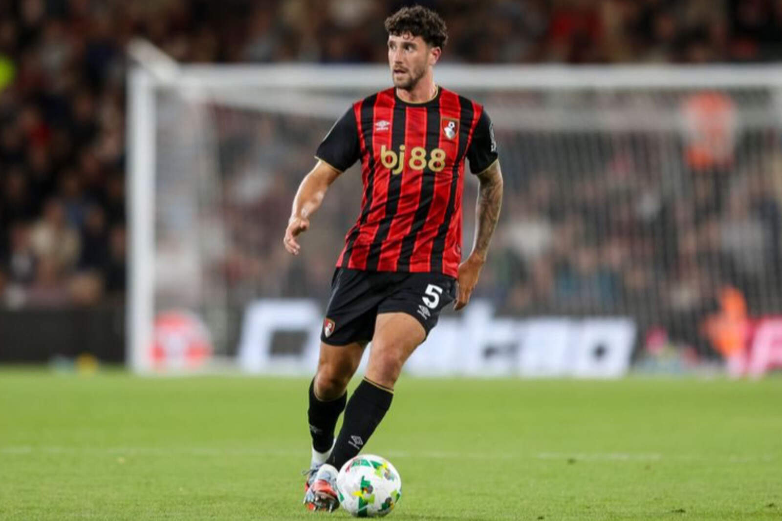 Senesi podría quedar libre a mitad de año