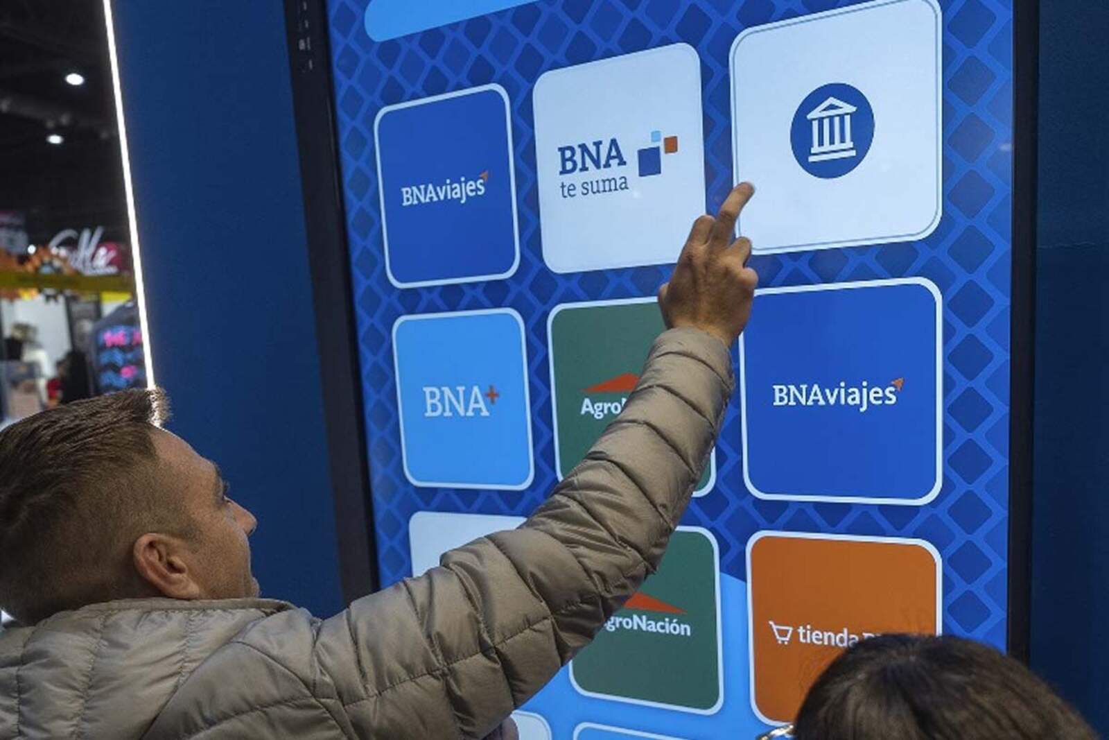 Más crédito al sector privado y mejor desempeño