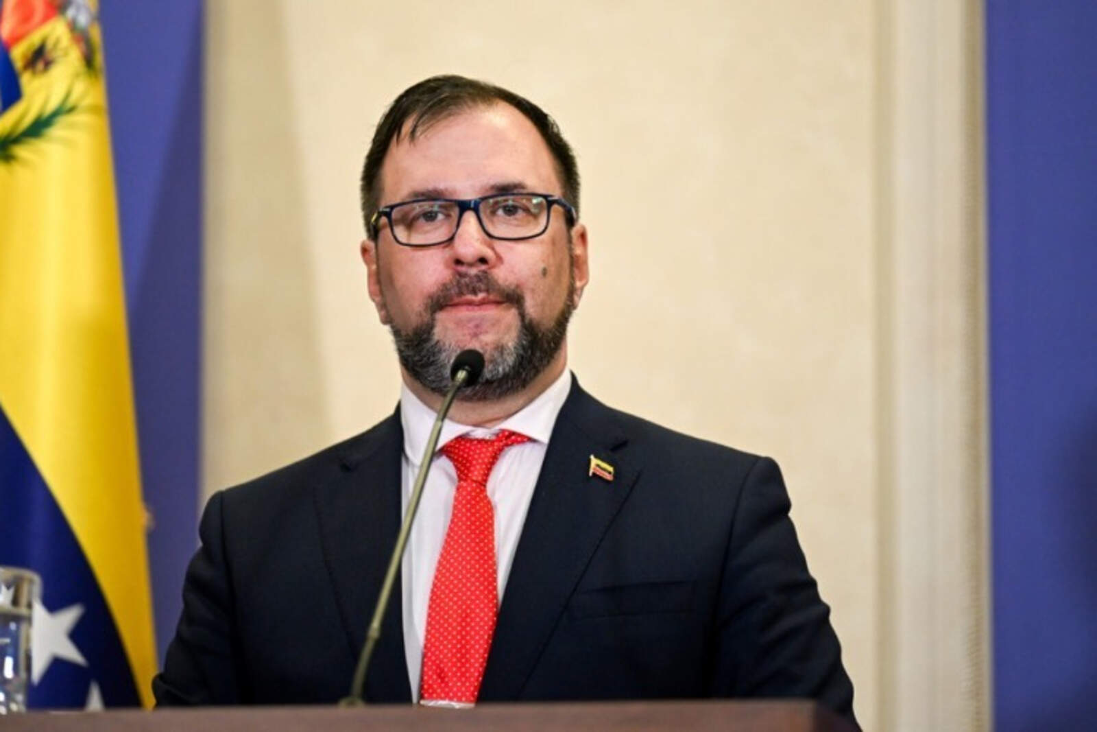 El canciller de Maduro criticó al gobierno de Trump por las acciones que lleva a cabo en el Caribe contra el narcotráfico venezolano