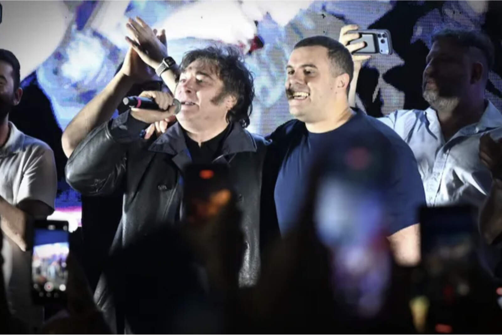 Javier Milei junto al 
