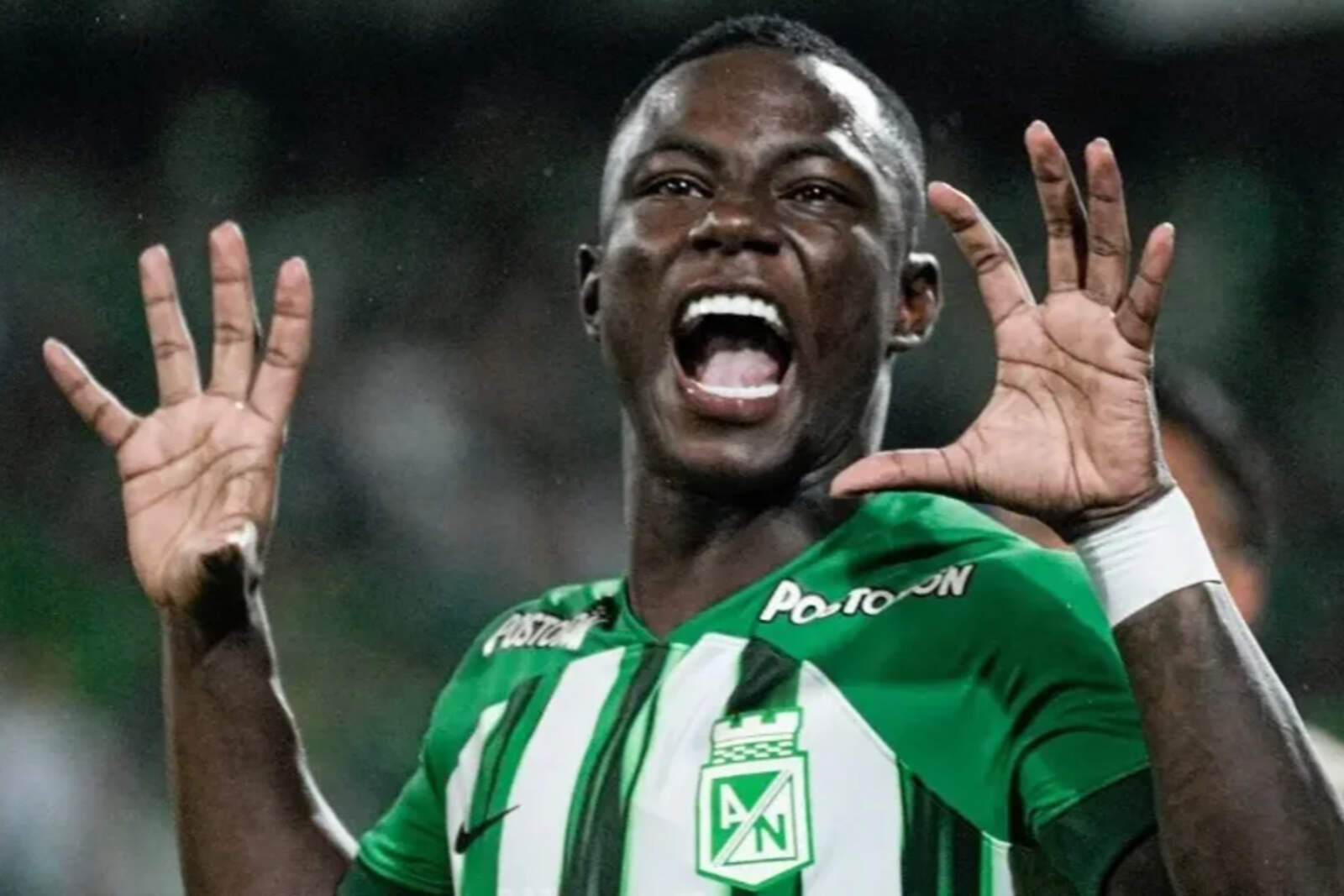 Atlético Nacional quiere que Hinestroza le perdone parte de una deuda salarial