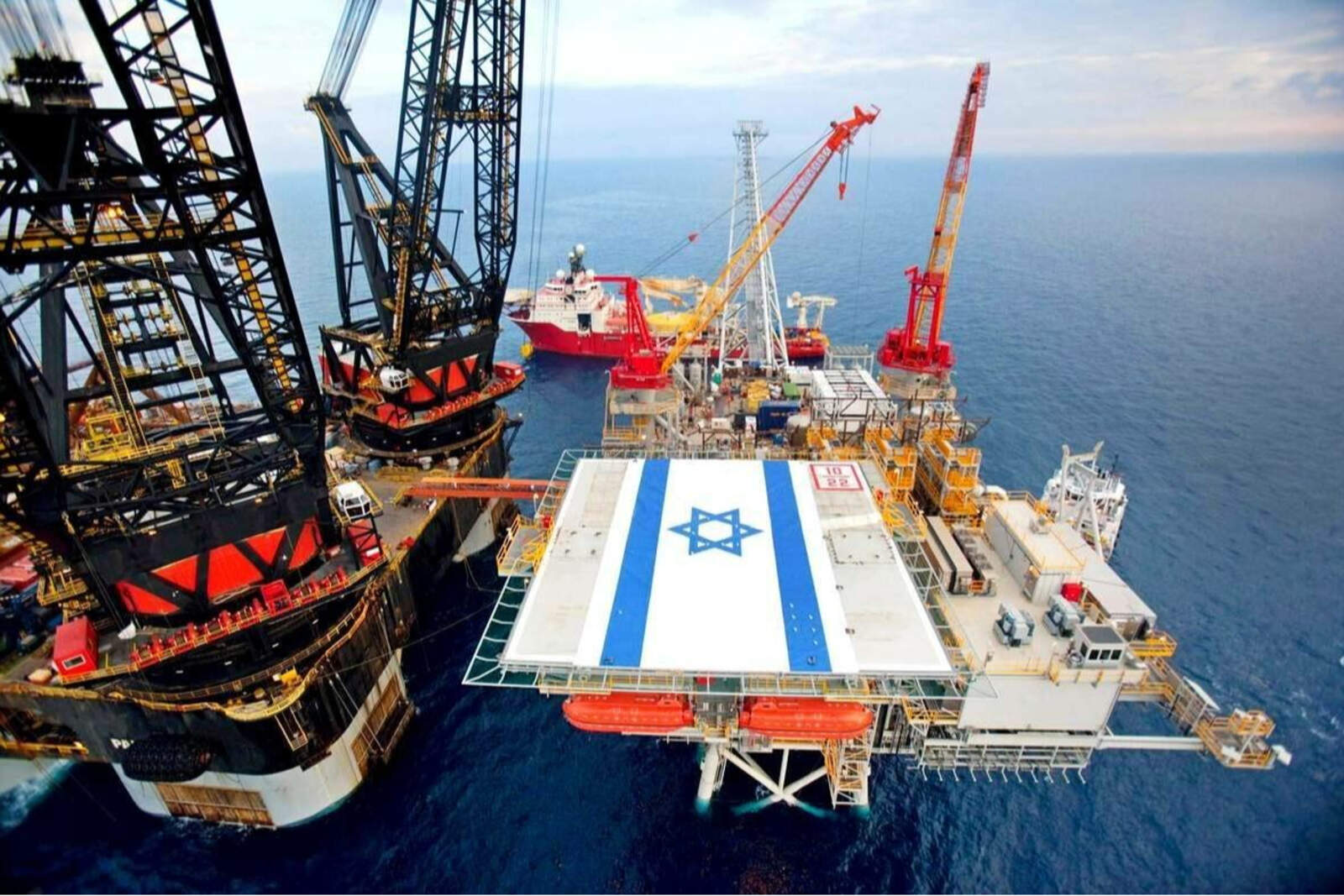 Gas exploitation platforms of Israel