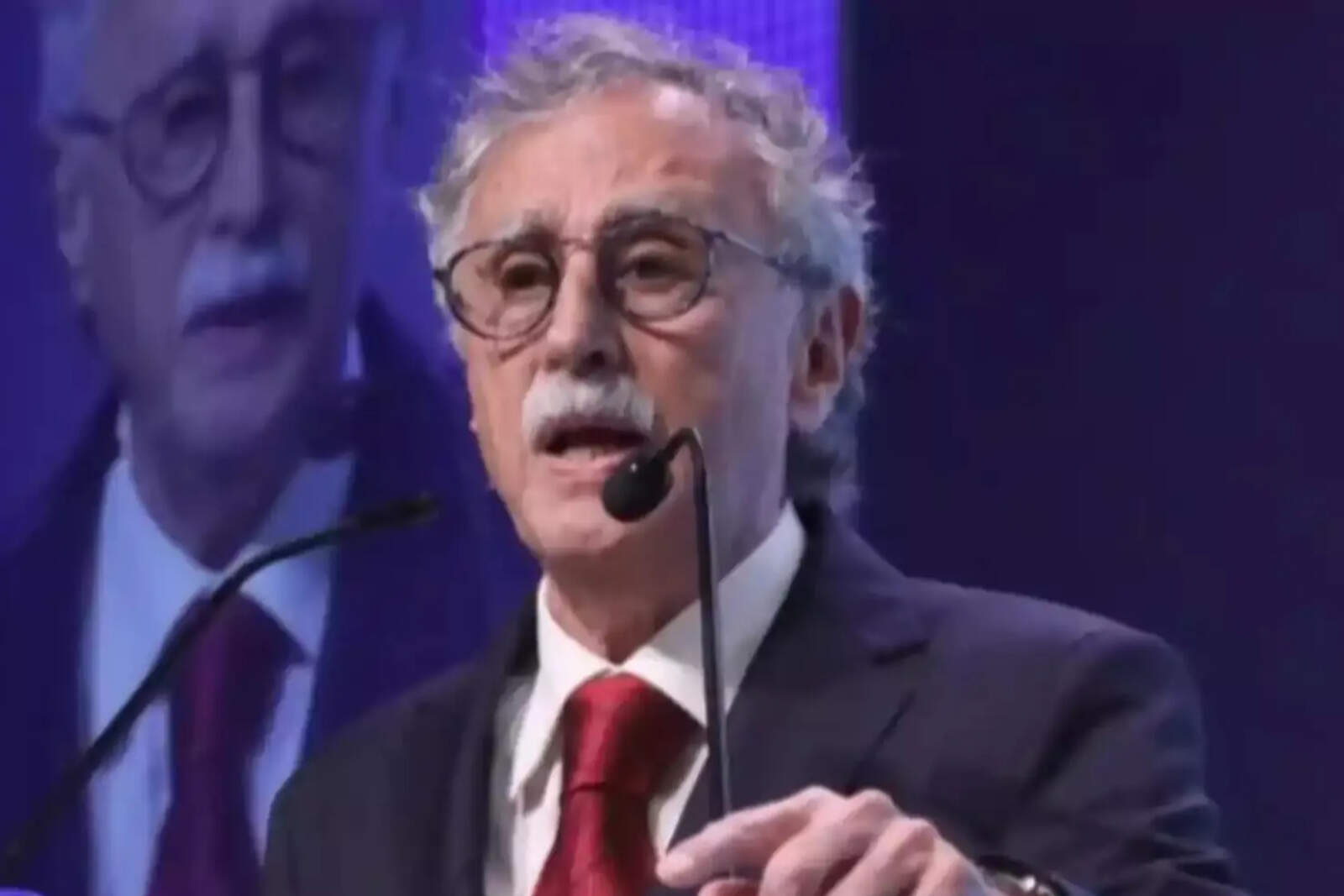 Ministro de Salud, Mario Lugones.