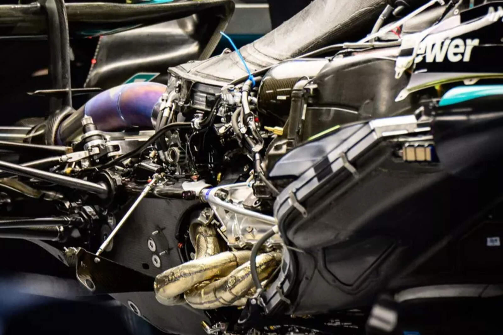 Mercedes y Red Bull sacarían ventaja con los componentes de compresión