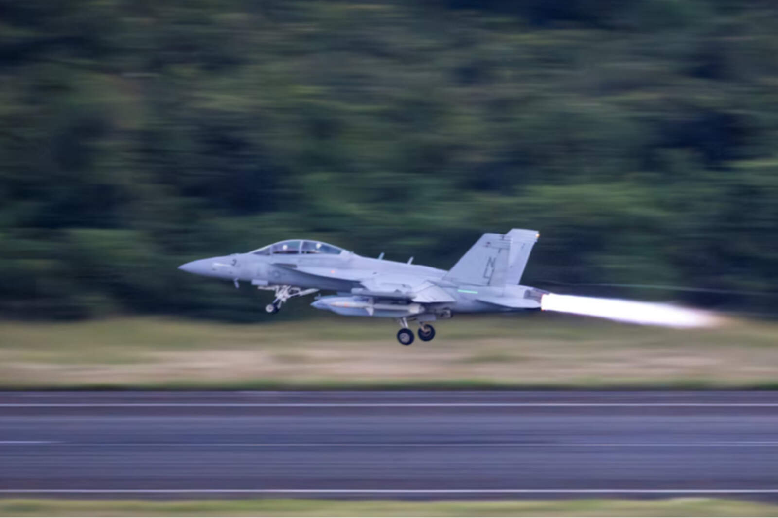 EEUU intensificó maniobras militares en Puerto Rico en medio de la presión sobre el régimen de Maduro