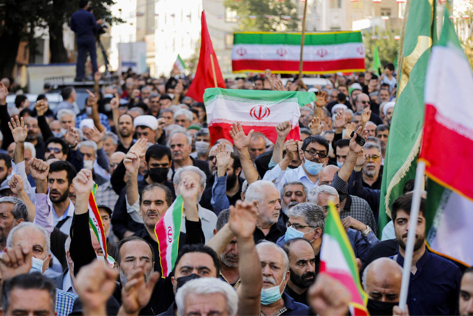 Fuertes protestas se llevaron a cabo en Teherán por la situación económica en el país