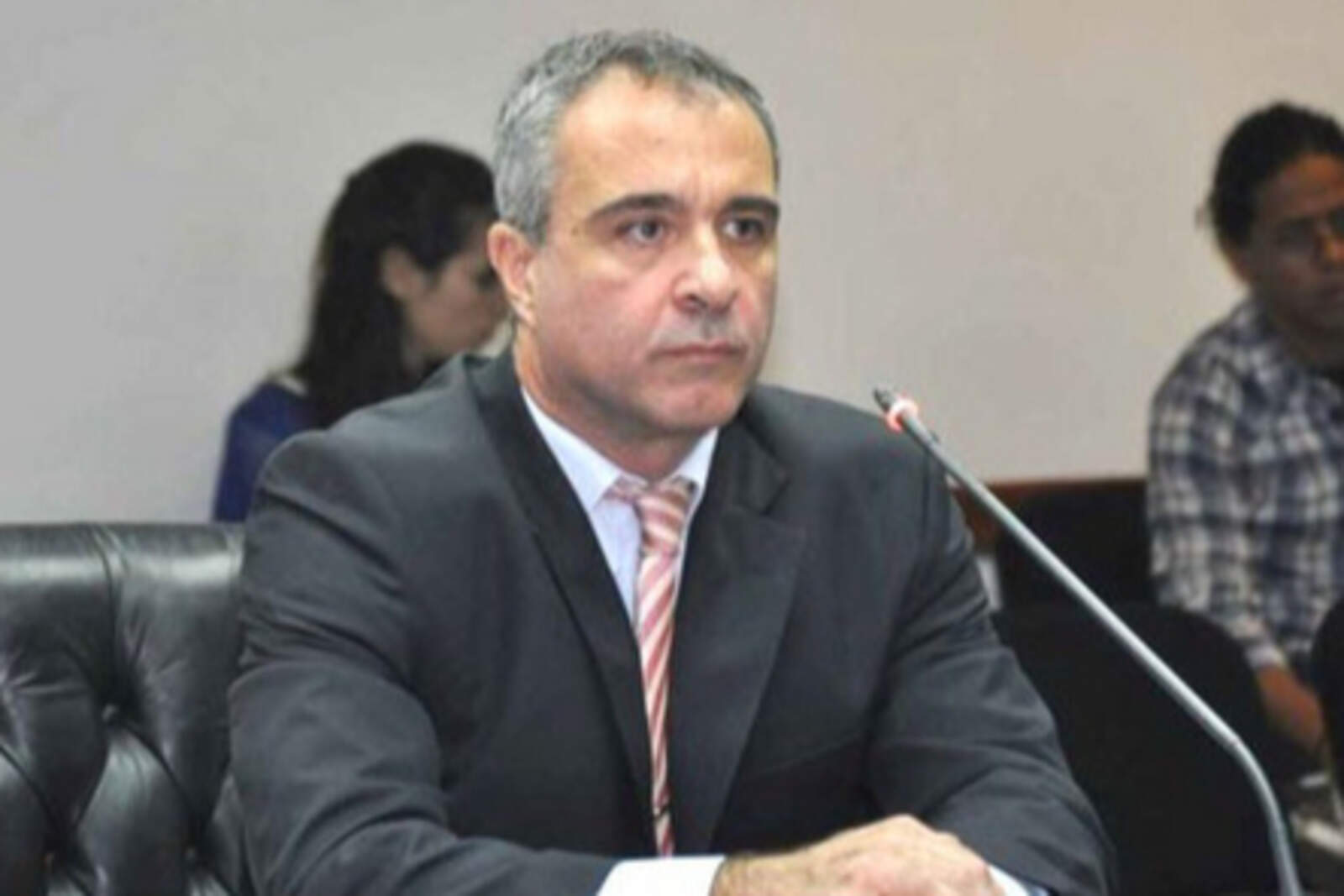 Adrián González Charvay reemplazará a Marcelo Aguinsky en la causa