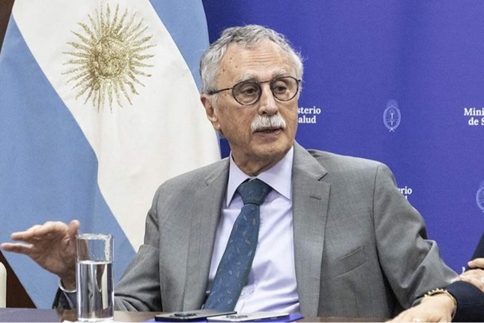 Mario Lugones, ministro de Salud.
