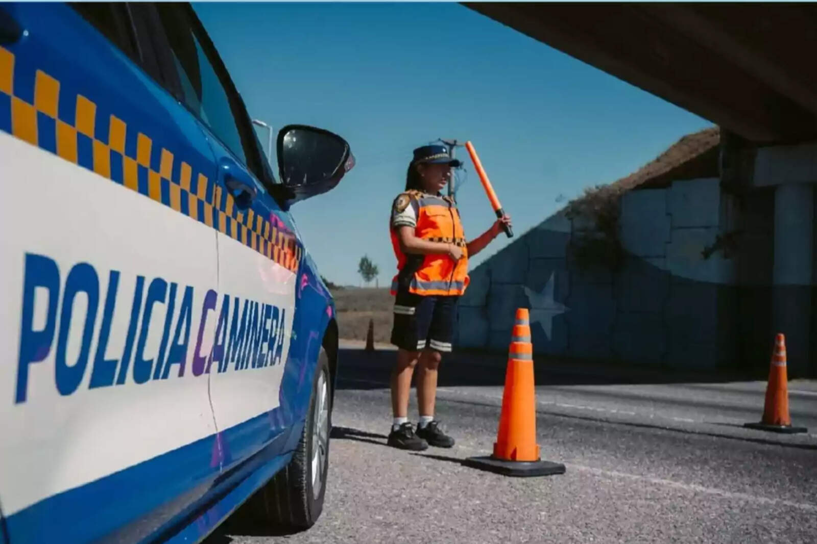 Detuvieron a un conductor con una 9mm lista para disparar.