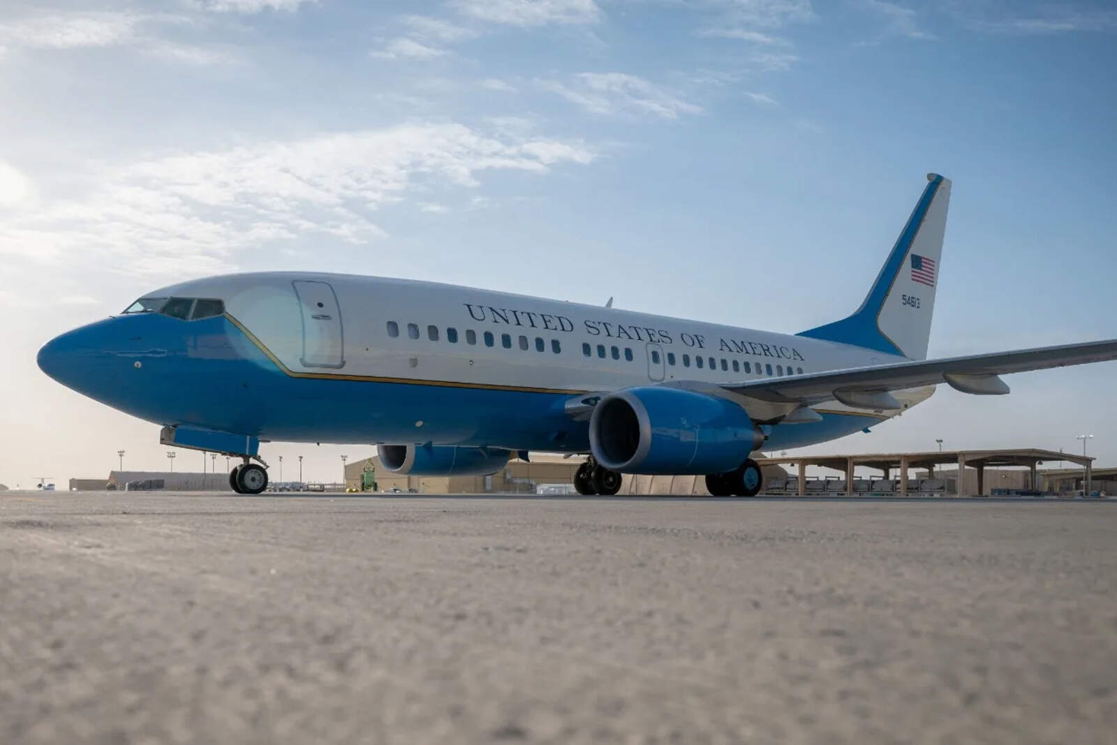 El avión estadounidense.