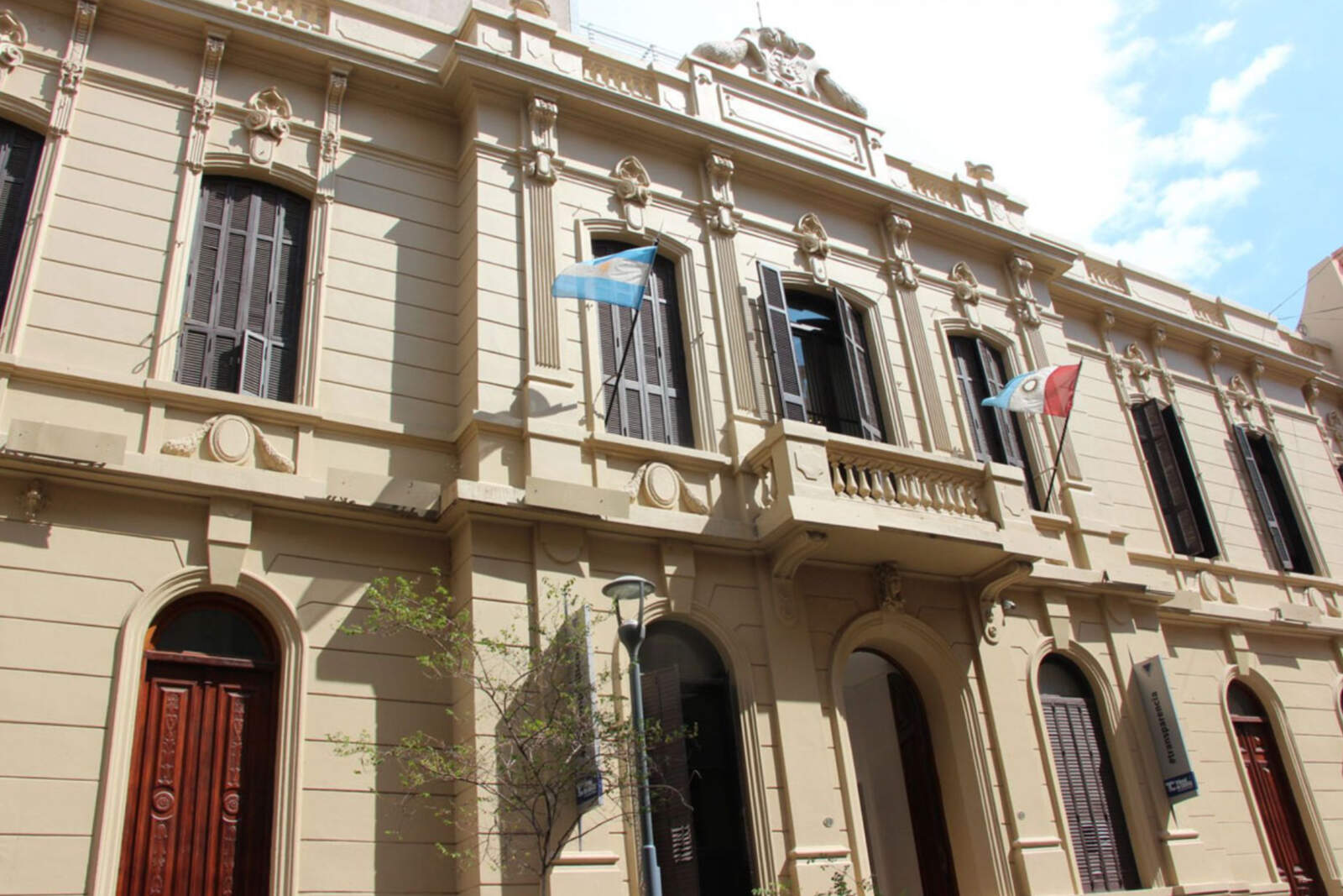 La tensión política por el manejo de los fondos públicos sumó un capítulo polémico.