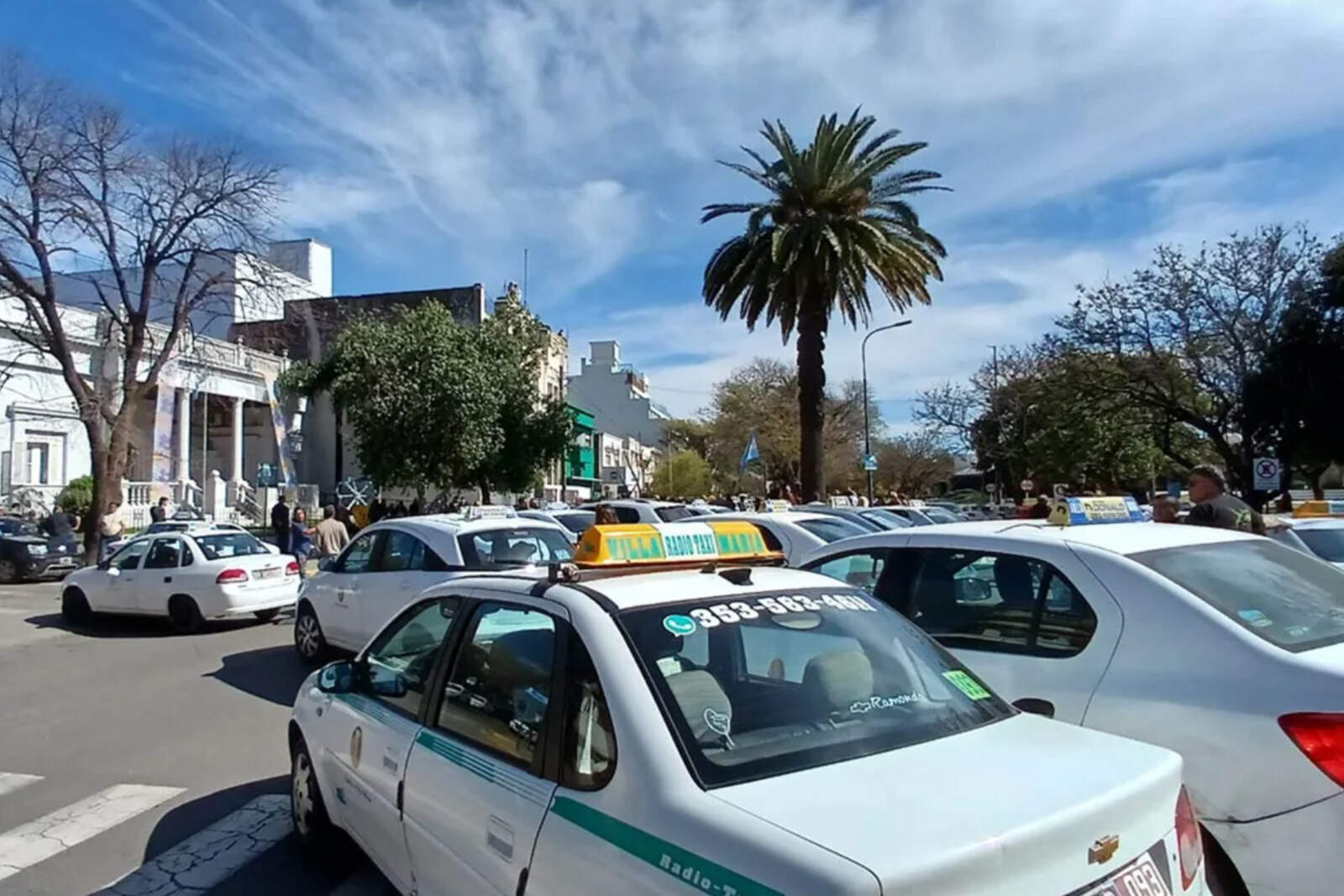 La ordenanza establece un límite arbitrario de una licencia cada 170 habitantes según el último censo oficial. 