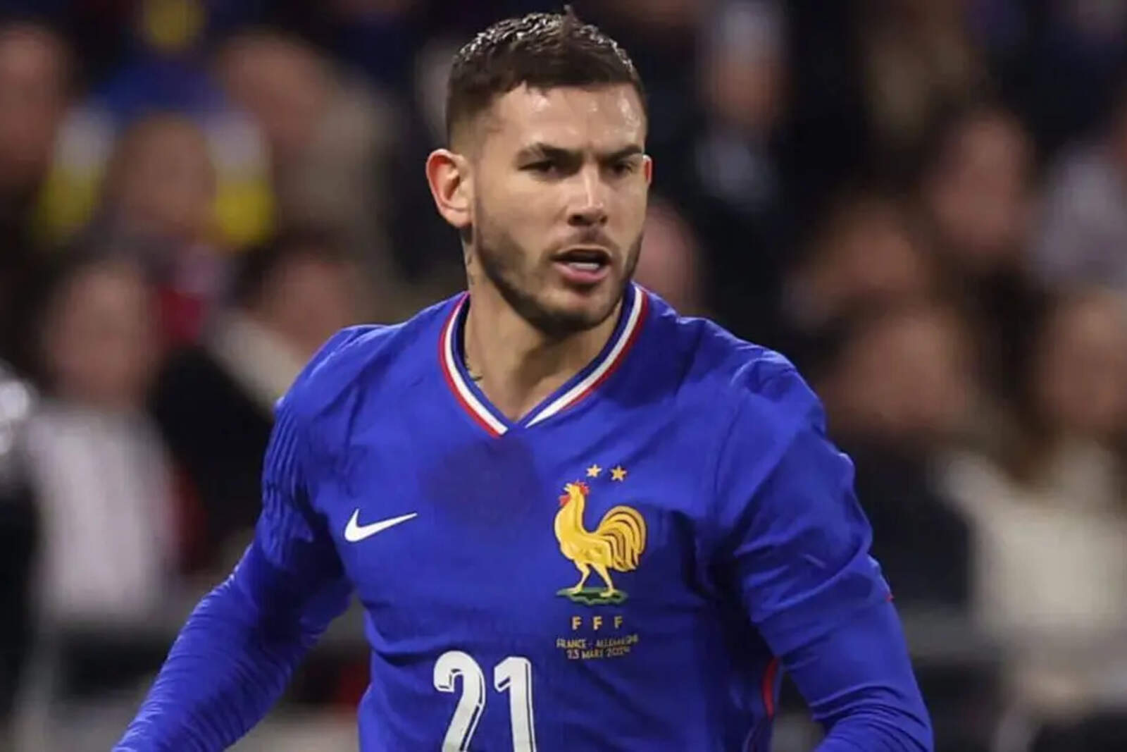 Denunciaron a un jugador de la selección francesa y a su esposa por presunta trata de personas y explotación laboral