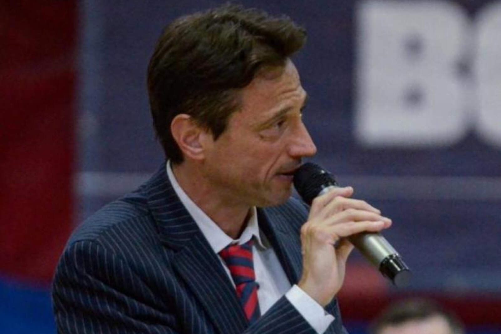 Moretti aseguró que se tomaron deudas con tasas enormes