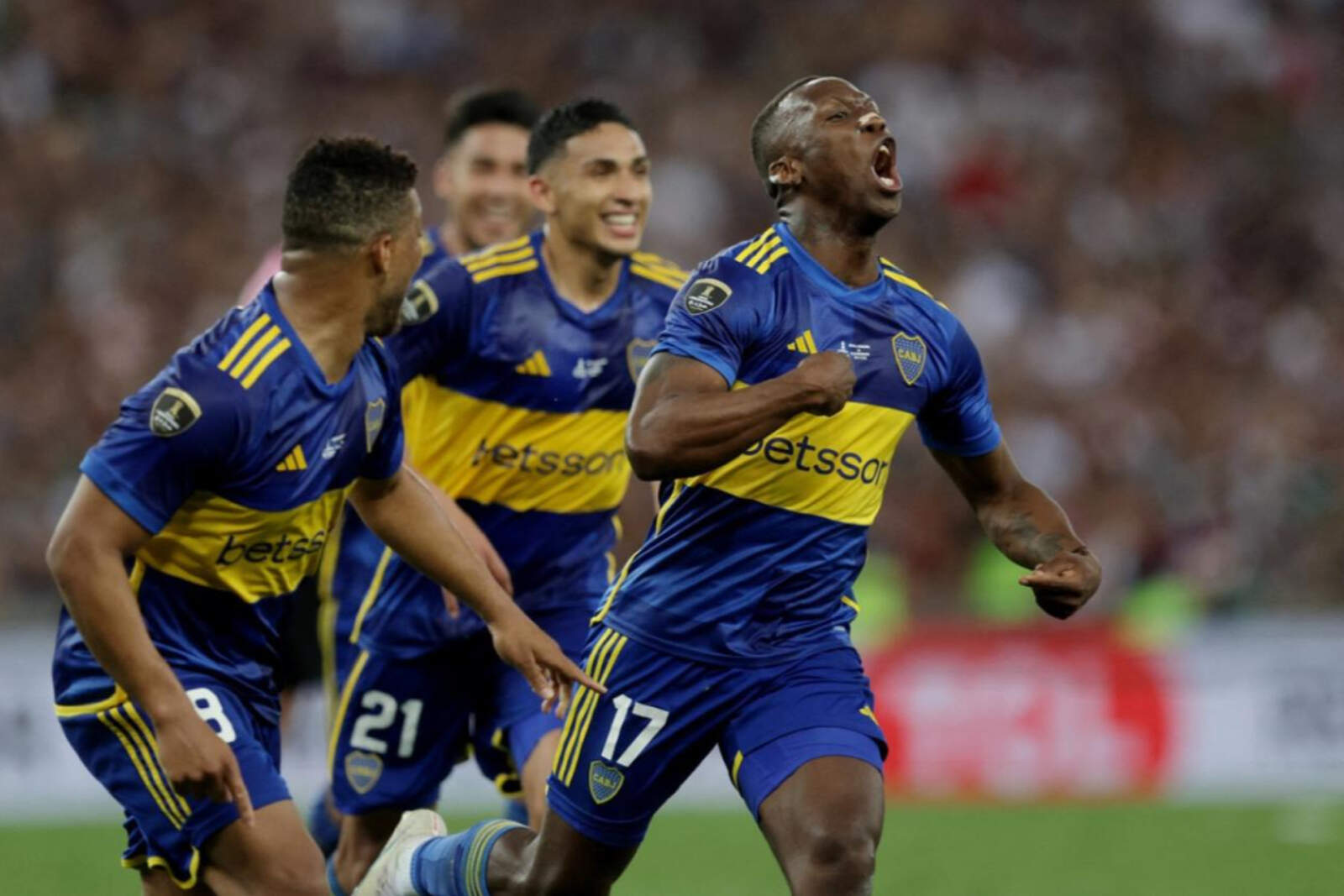 Advíncula fue clave en el Boca que llegó a la final de la Libertadores 2023