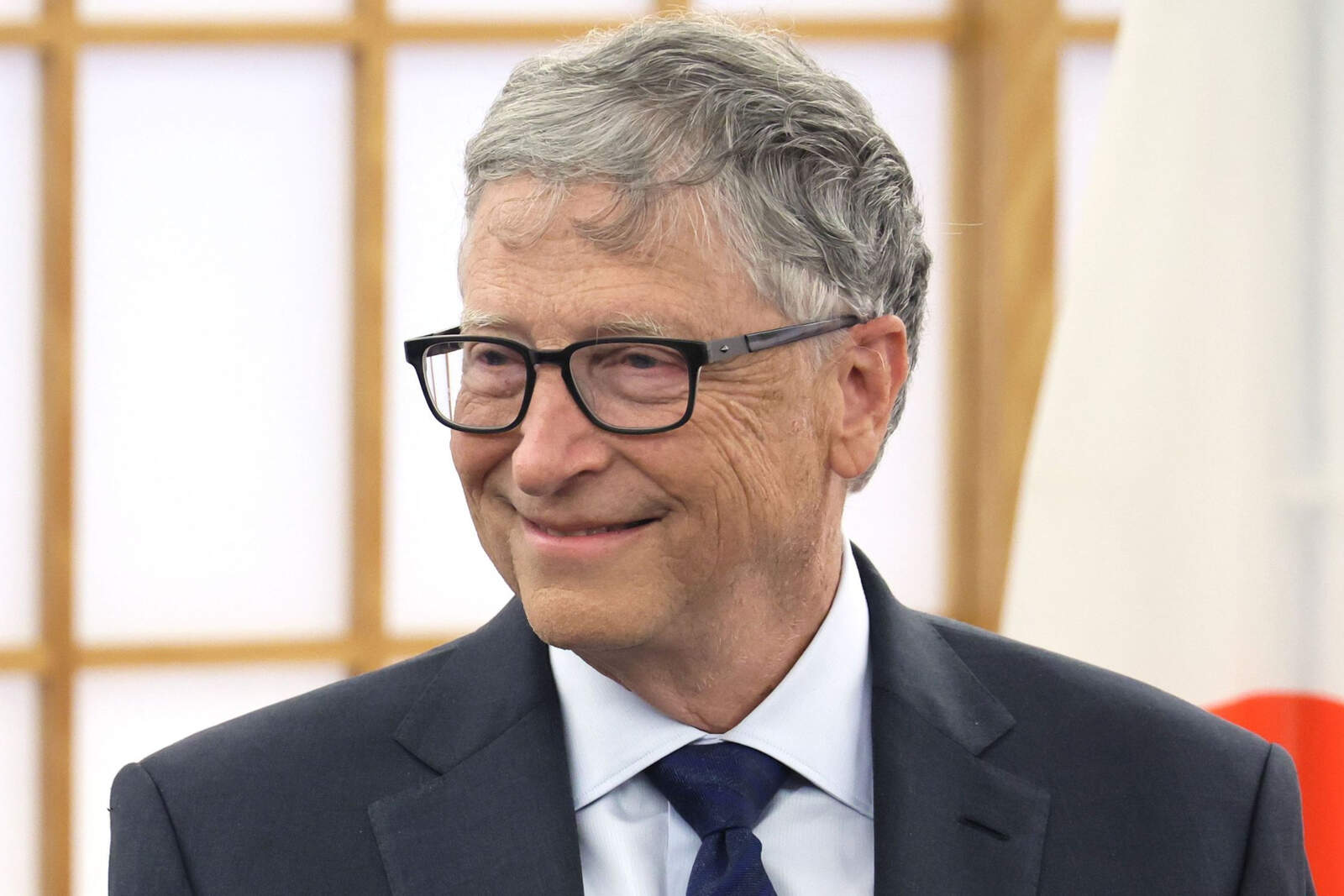 Epstein sugirió a través de correos electrónicos que Bill Gates contrajo enfermedades venéreas durante sus encuentros con mujeres rusas