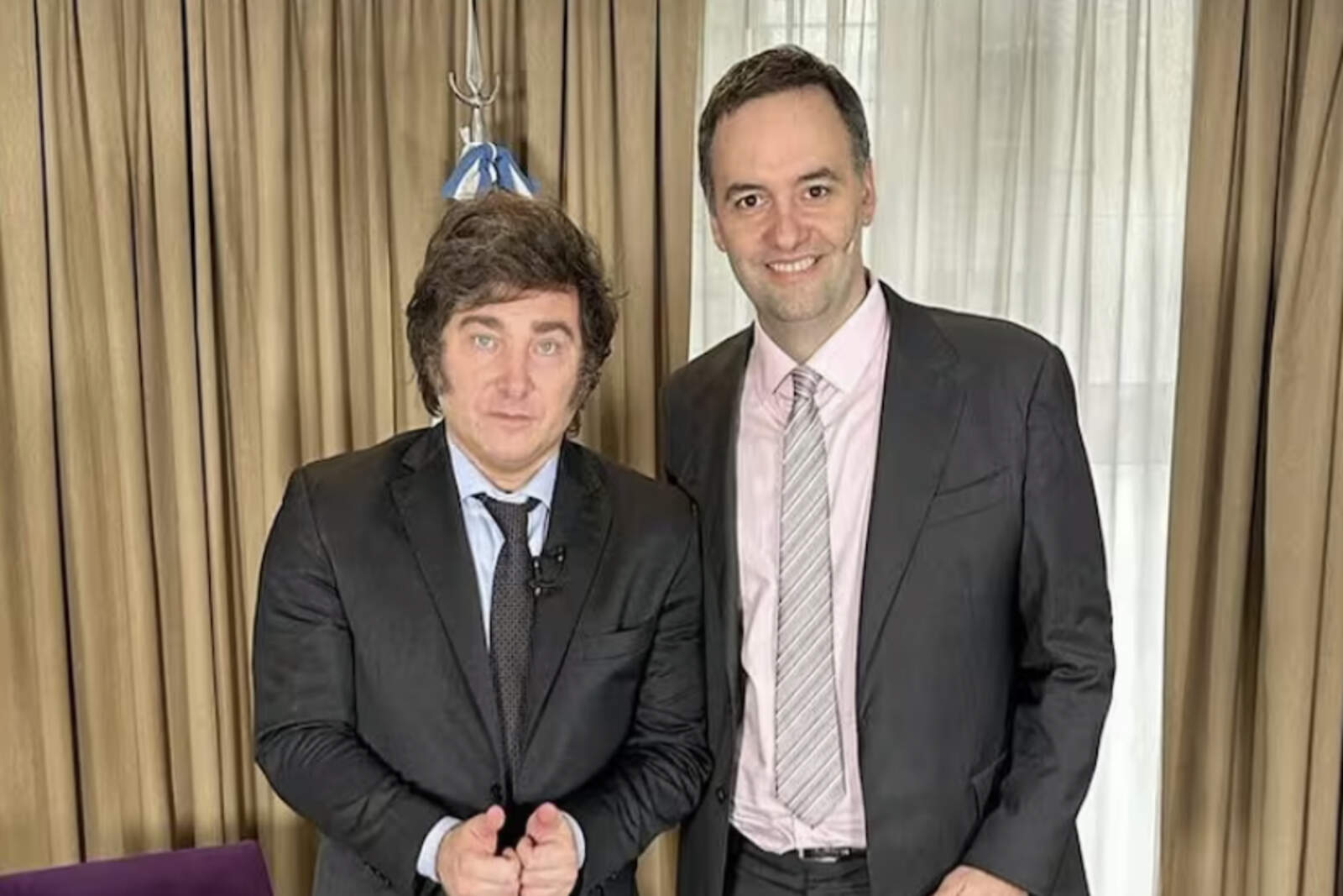 Adorni anunció restricciones migratorias para aliados al régimen