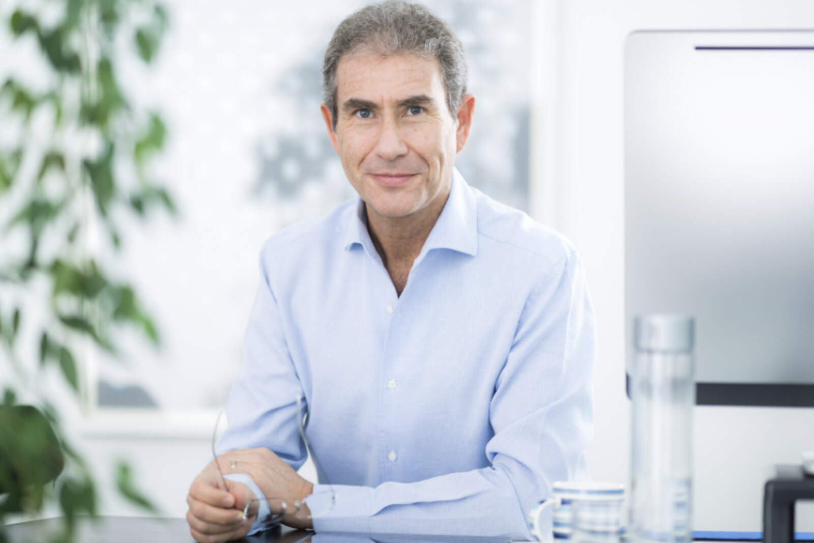 Maurice Ostro, filántropo y emprendedor británico