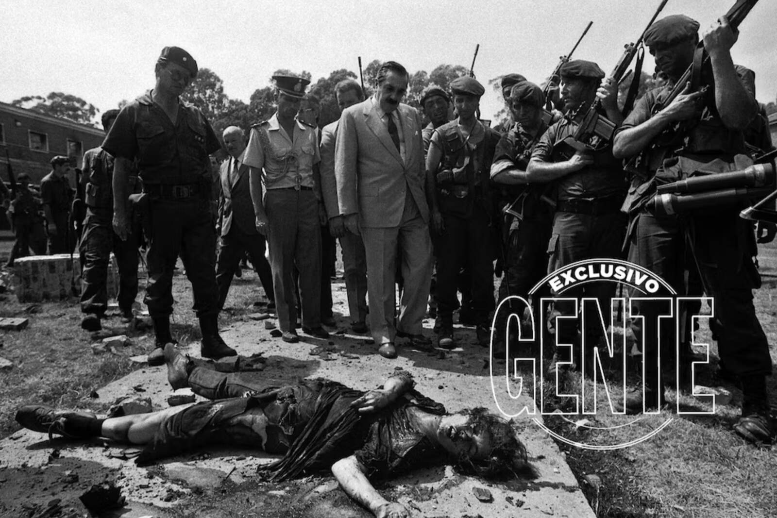 Raúl Alfonsín recorrió el regimiento el 24 de enero en horas del mediodía.