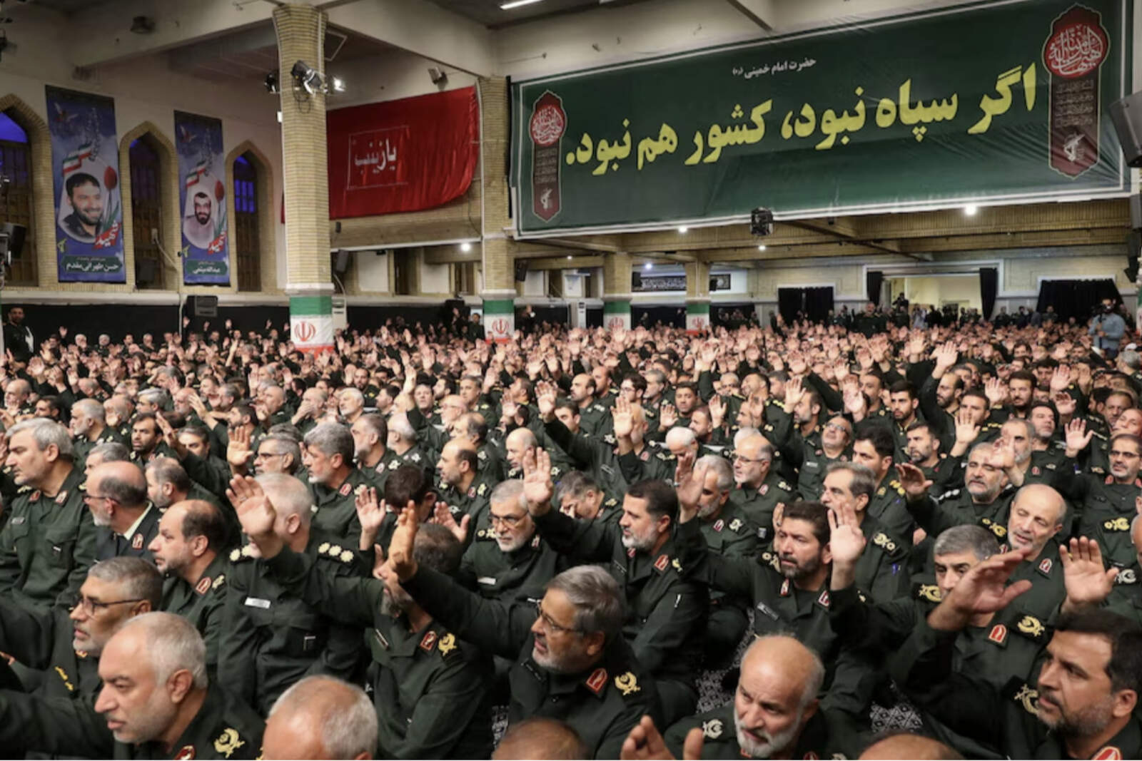 Comandantes y miembros del Cuerpo de la Guardia Revolucionaria Islámica