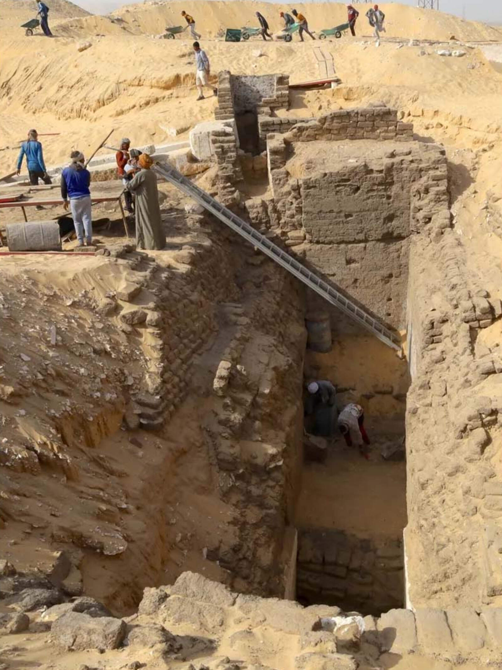 El trabajo estuvo a cargo de un equipo estadounidense-egipcio dirigido por el egiptólogo Joe Wegner