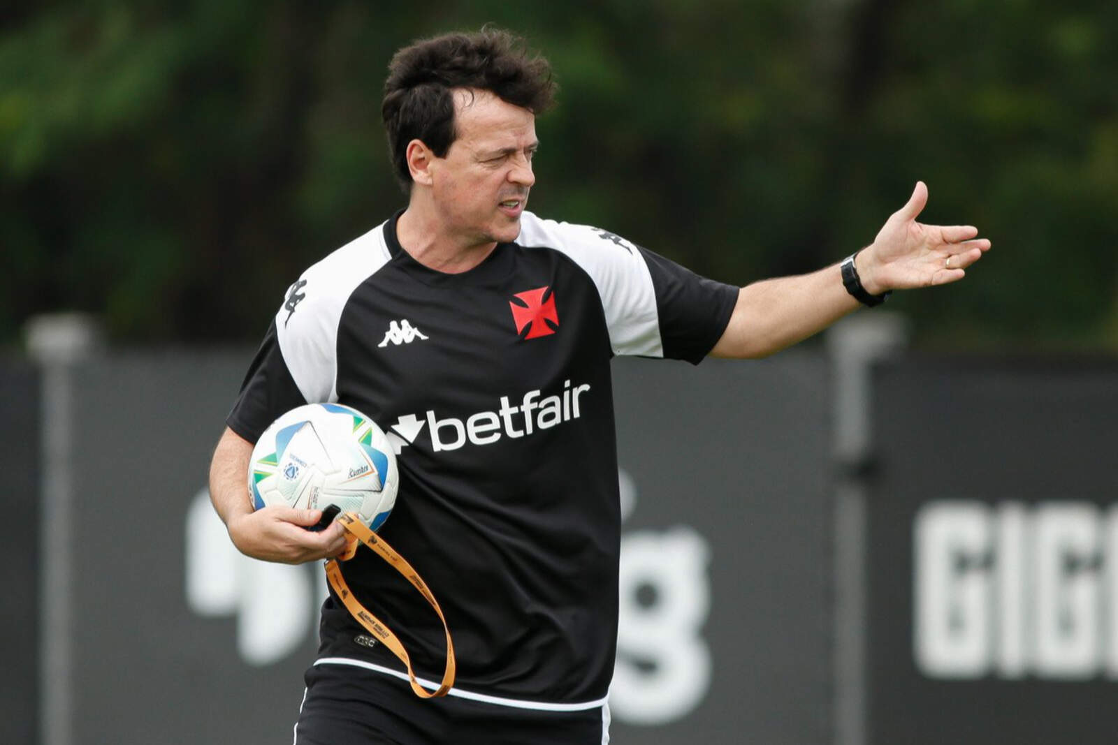 El Vasco de Gama de Diniz quiere a Hinestroza