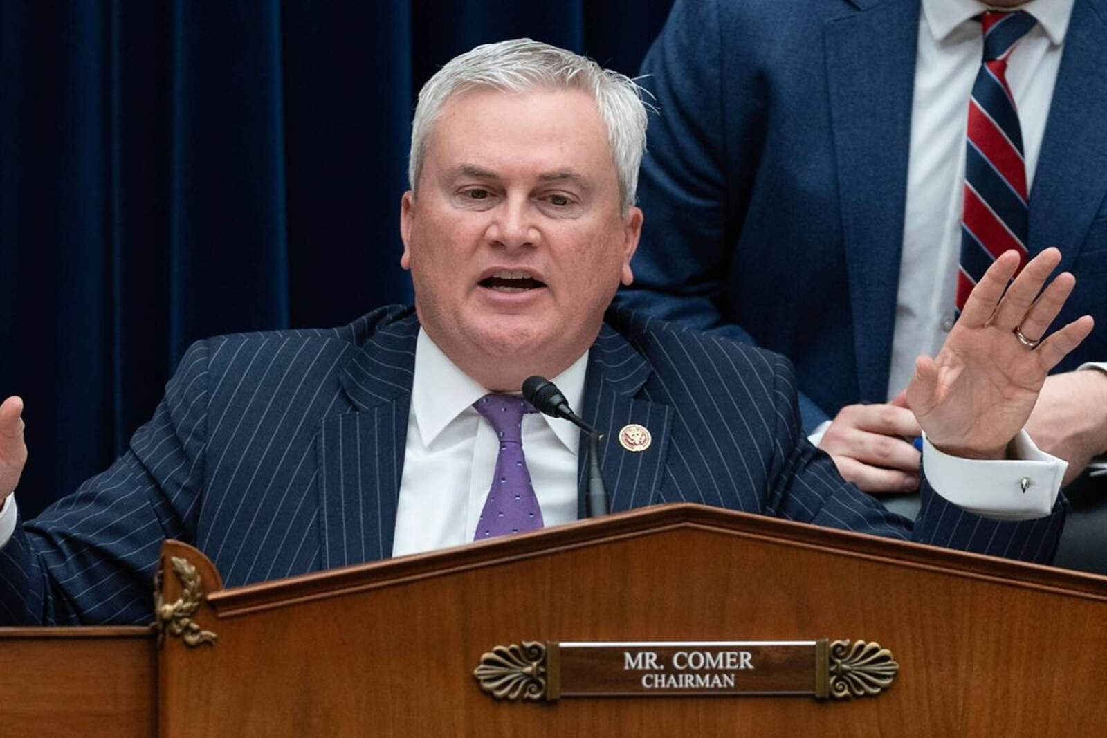 James Comer confirmó que se analizarán los procedimientos de desacato contra ambos