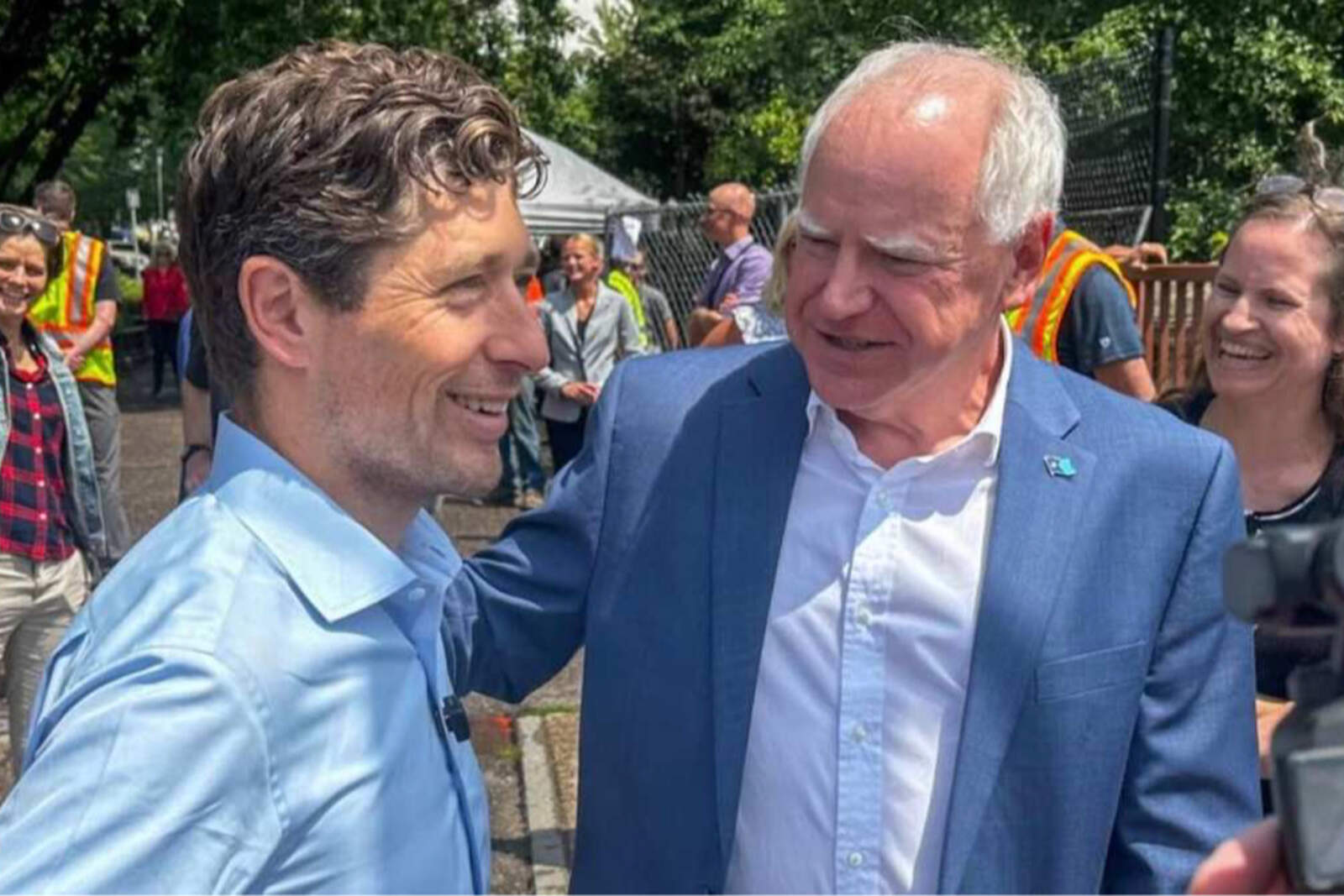 Caos en Minnesota: El gobierno de Trump investiga a Frey y Walz por llamar a enfrentar y expulsar al ICE