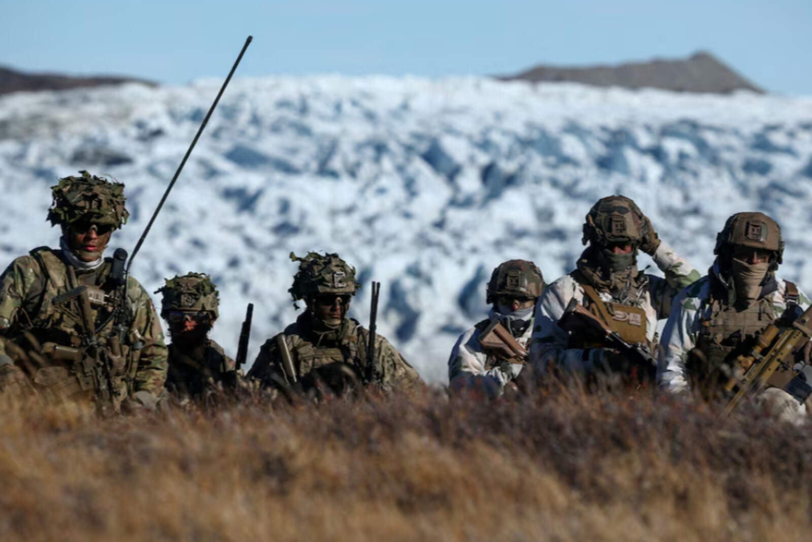 Trump afirma que EEUU controlará Groenlandia ante la amenaza rusa y china