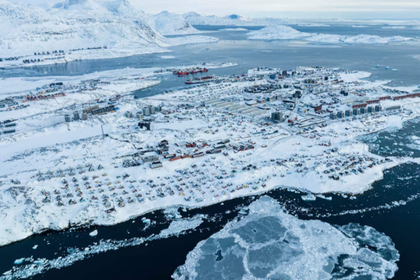 Trump afirma que EEUU controlará Groenlandia ante la amenaza rusa y china