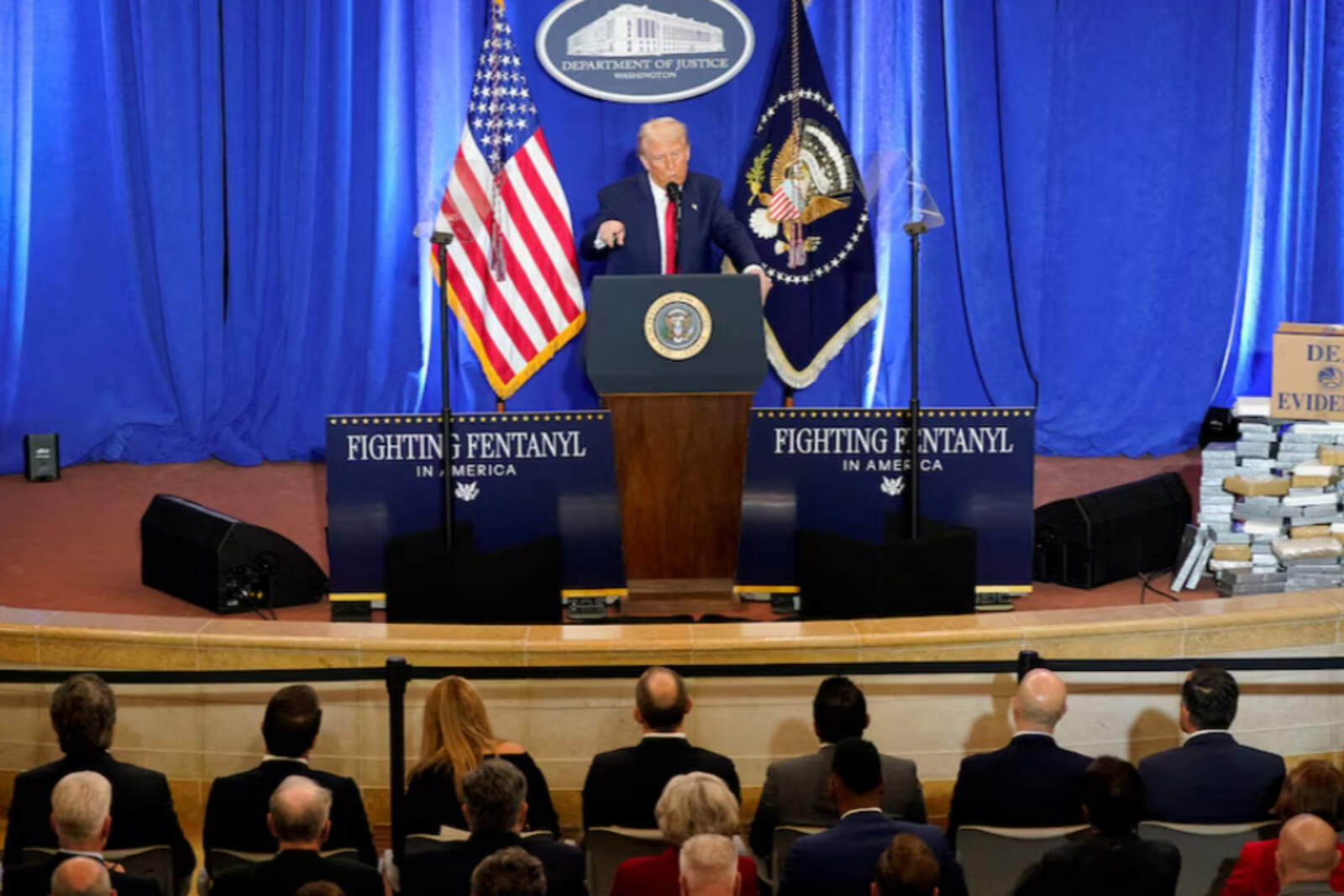 El régimen iraní amenazó con atacar bases de EEUU si Trump interviene en defensa de los manifestantes