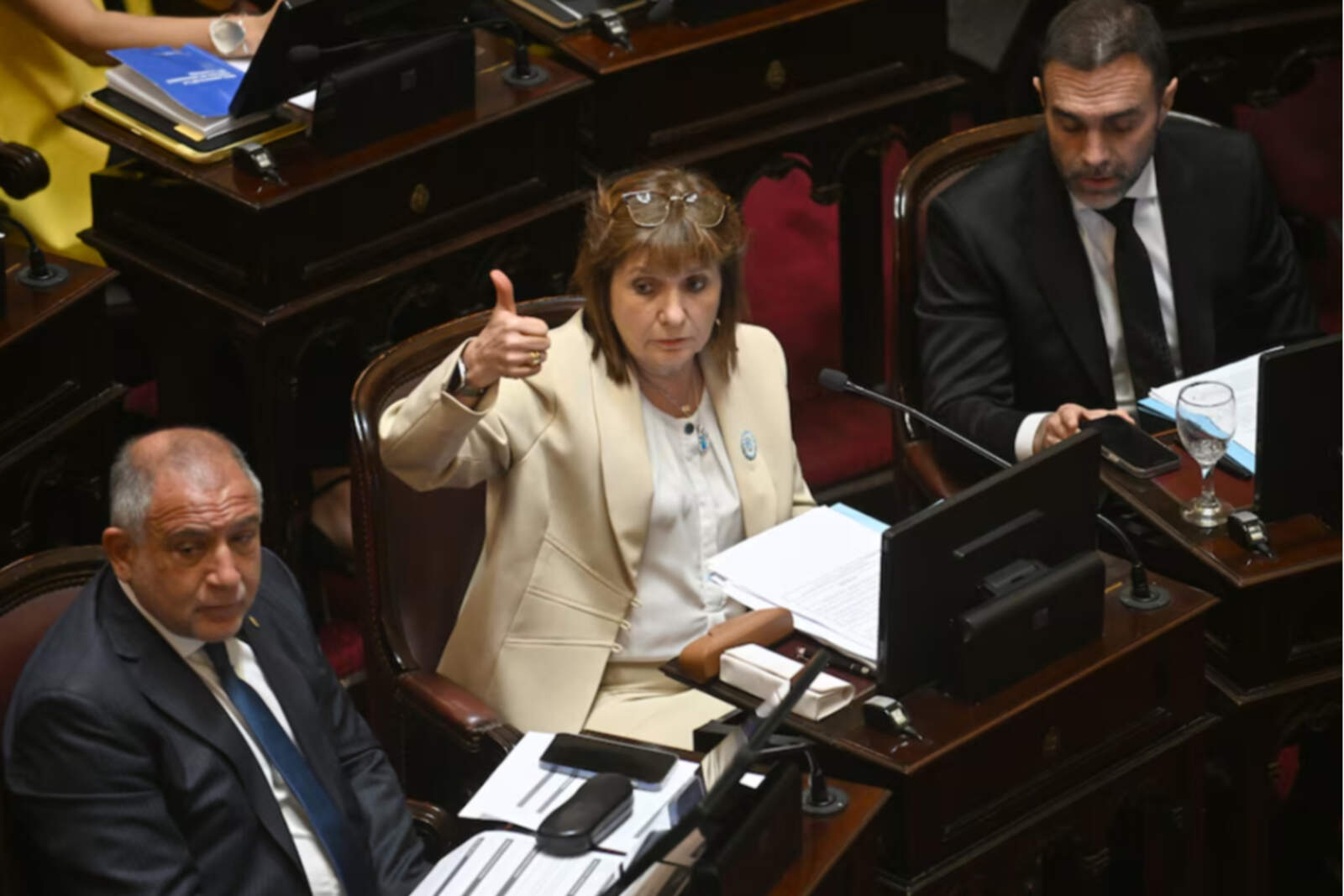 Milei convocó a sesiones extraordinarias y acelera la reforma laboral