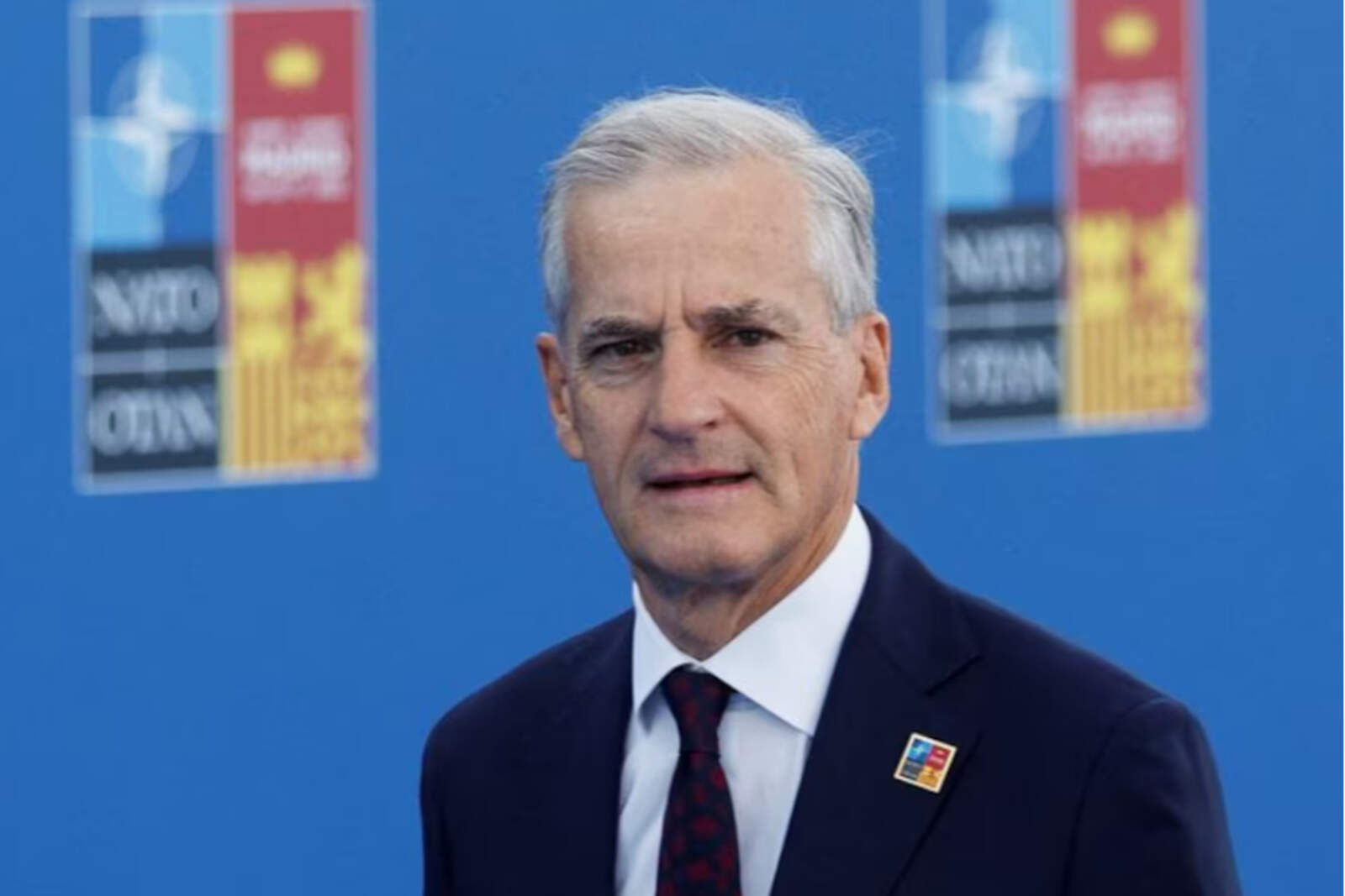 Trump exige acción sobre Groenlandia y acusó a Dinamarca de permitir crecer la amenaza rusa en la zona