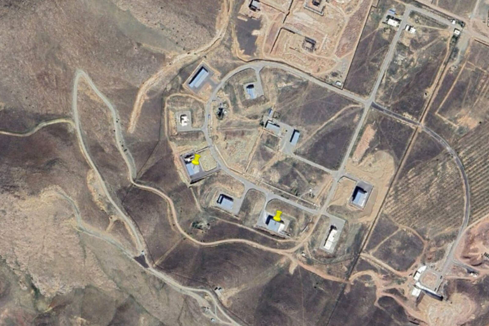 Irán confirmó fuertes explosiones en el complejo nuclear de Parchin