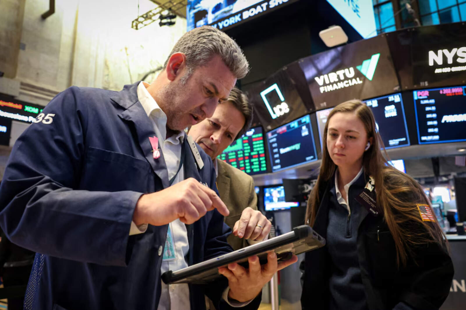 Los bonos argentinos siguen firmes y el riesgo país baja a 484 puntos