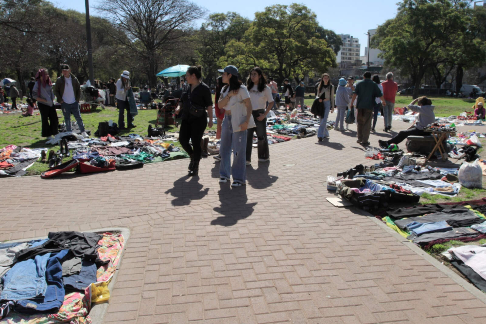 La Ciudad logró una caída histórica del 90% en la venta ilegal tras desalojar a los manteros