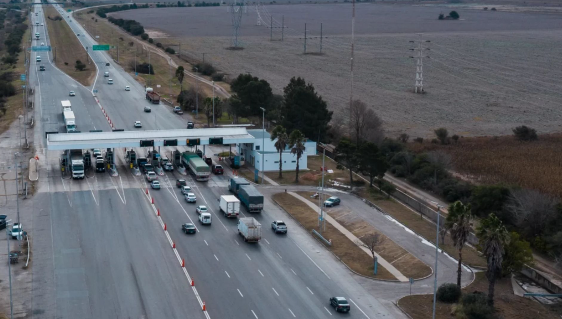 La presentación judicial apunta a la negativa sistemática de sus autoridades para rendir cuentas sobre el manejo de fondos públicos.
