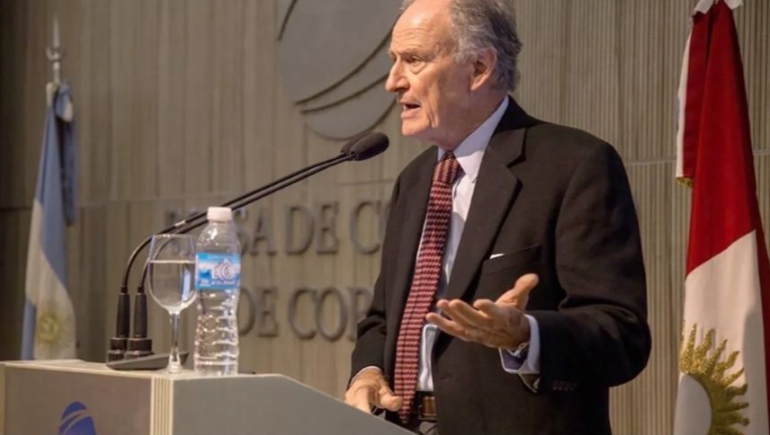 Tagle señaló que los vehículos que superan los US$ 70.000 u US$ 80.000 padecían un gravamen distorsivo que encarecía artificialmente el producto.