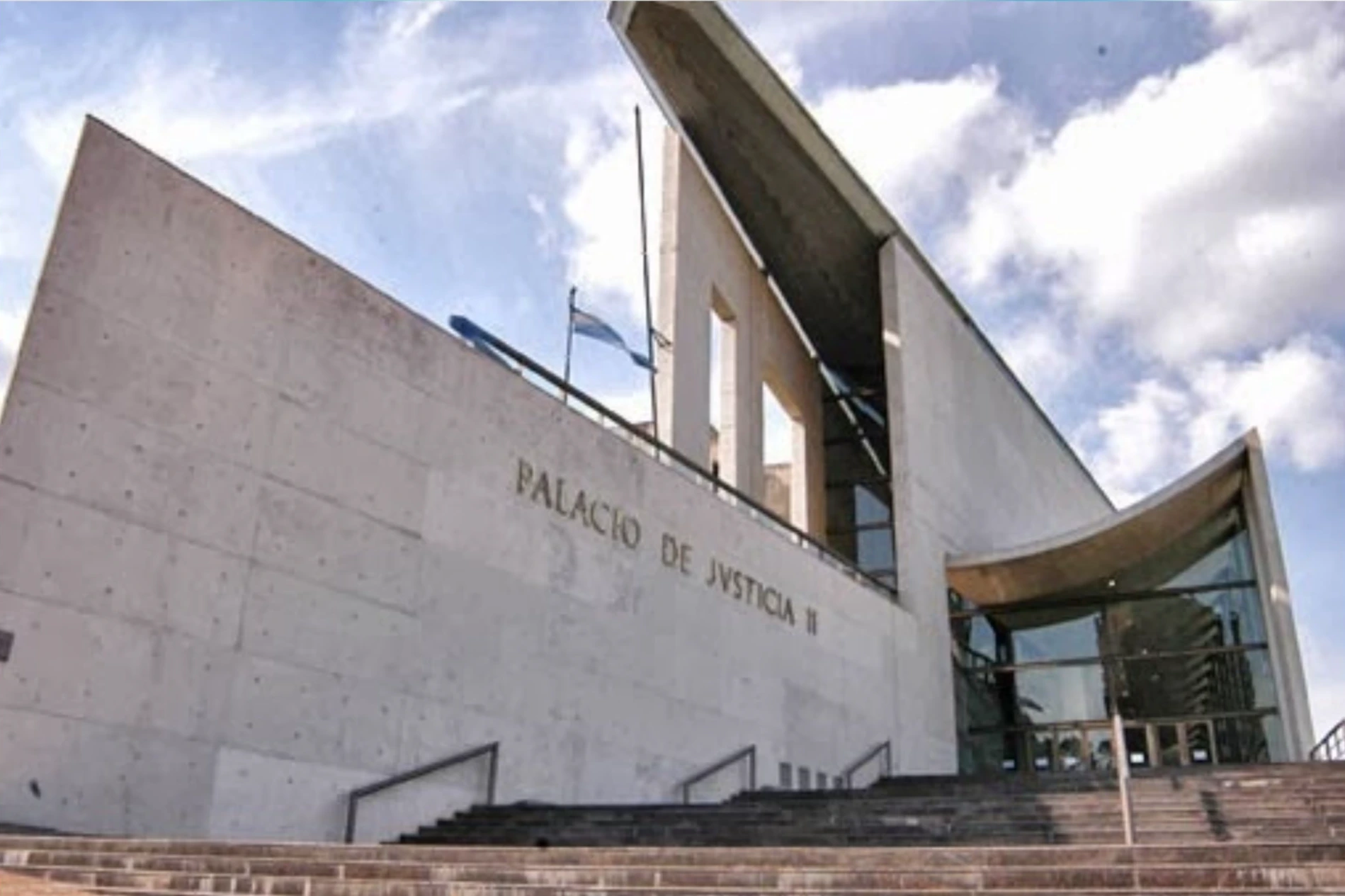 Escándalo en Caminos de las Sierras: Denuncia penal por sobreprecios y falta de transparencia