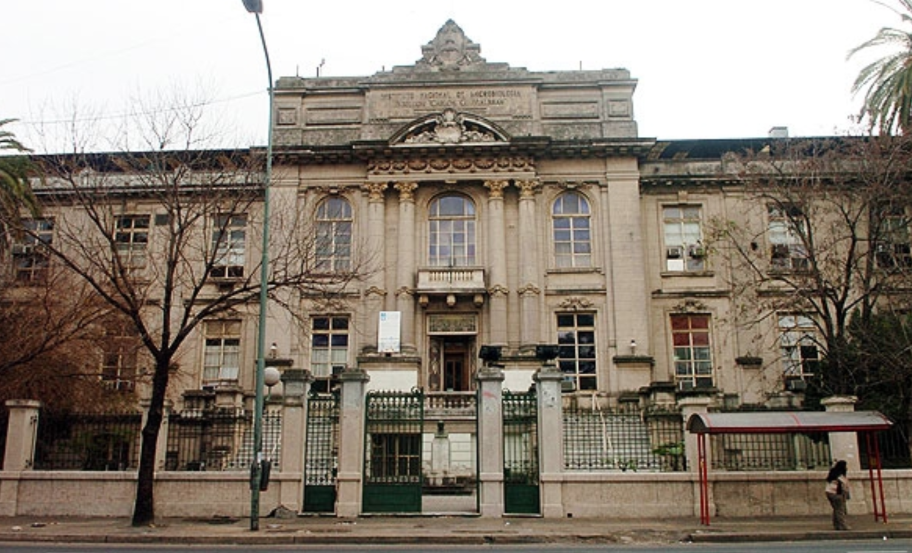 El Gobierno Nacional decidió también la disolución del CNIN, tras detectar que el organismo ya no cumplía su función principal de vigilancia sanitaria.