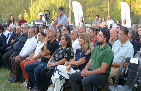 La presencia de la oposición peronista marcó el tono político del evento